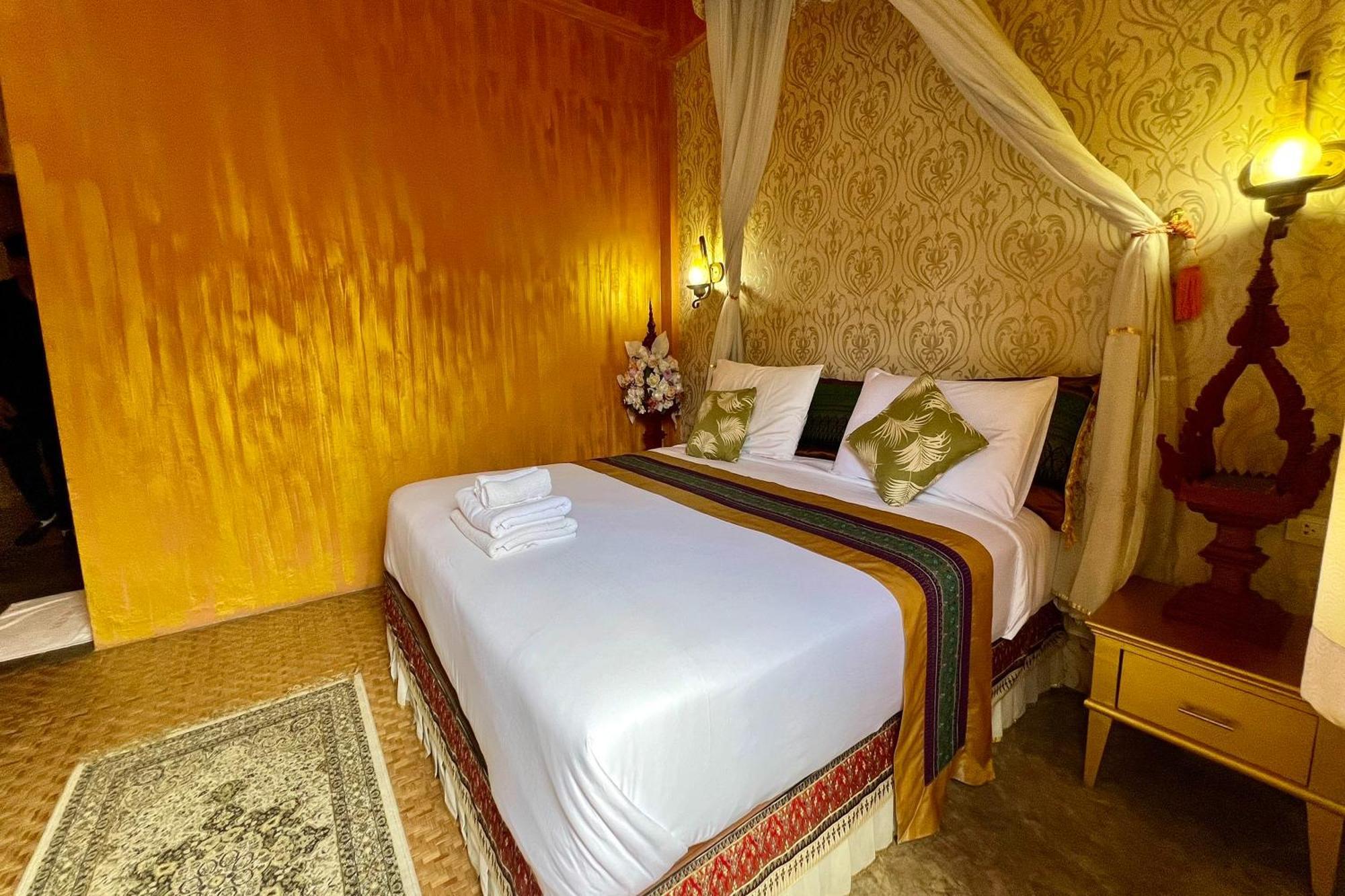 Amethyst Hotel Chiang Mai Extérieur photo