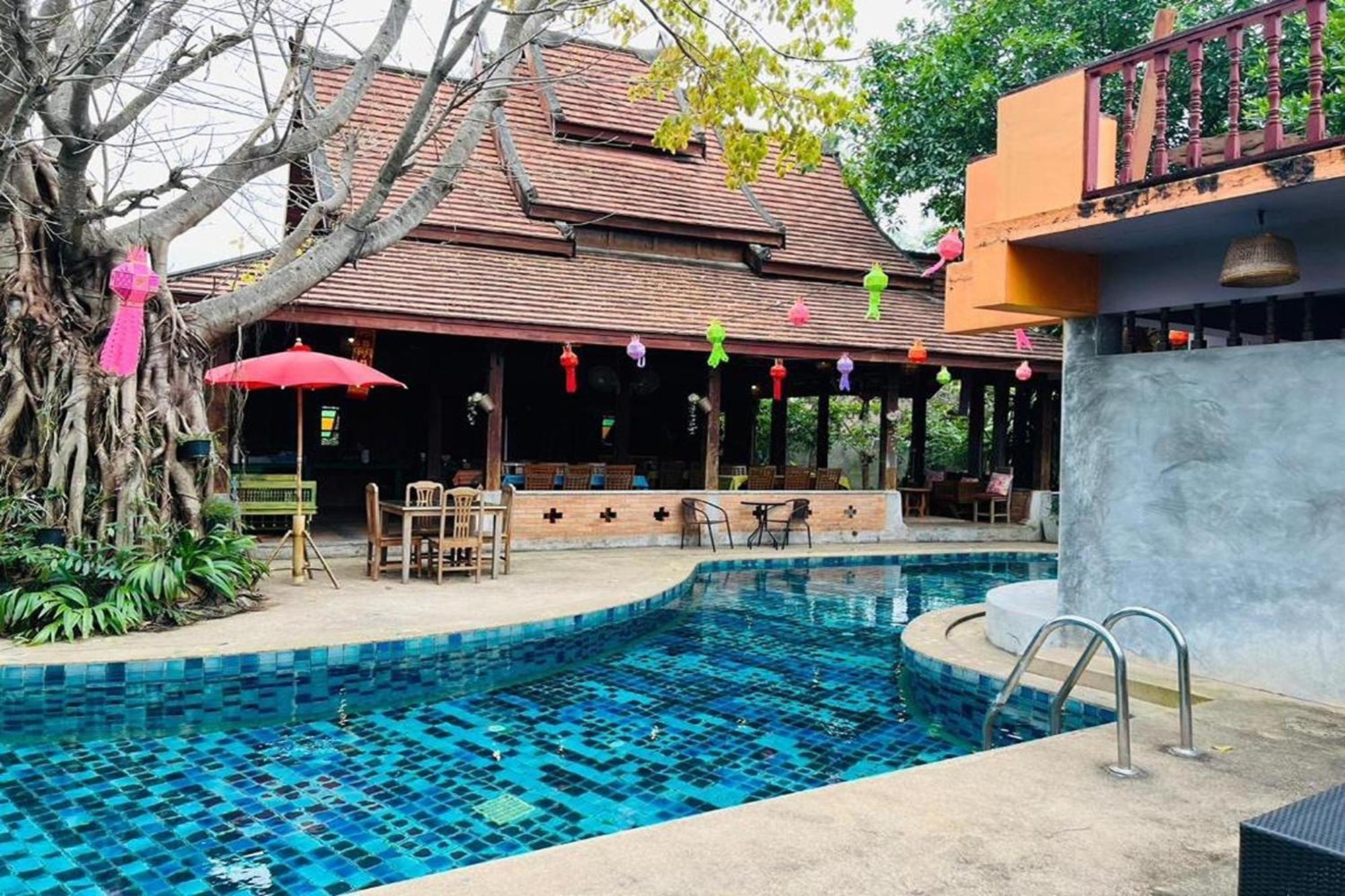 Amethyst Hotel Chiang Mai Extérieur photo