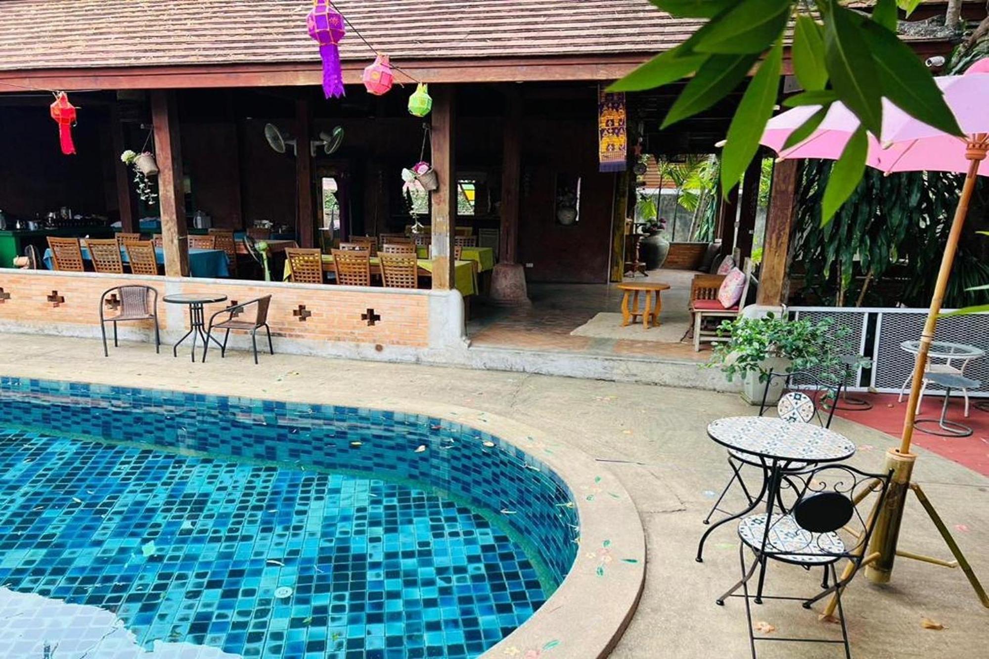Amethyst Hotel Chiang Mai Extérieur photo