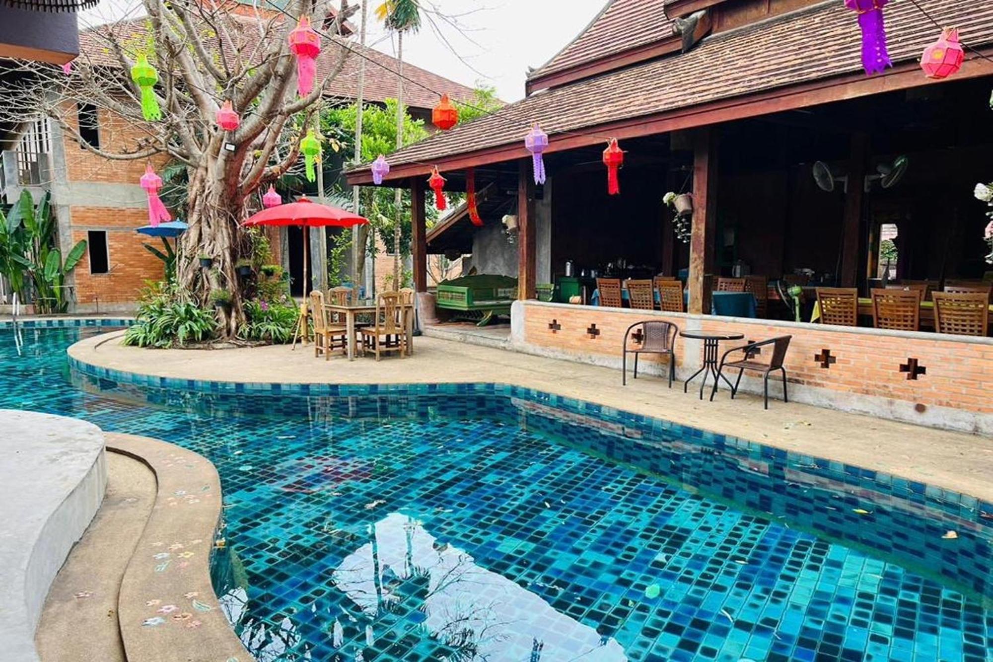 Amethyst Hotel Chiang Mai Extérieur photo